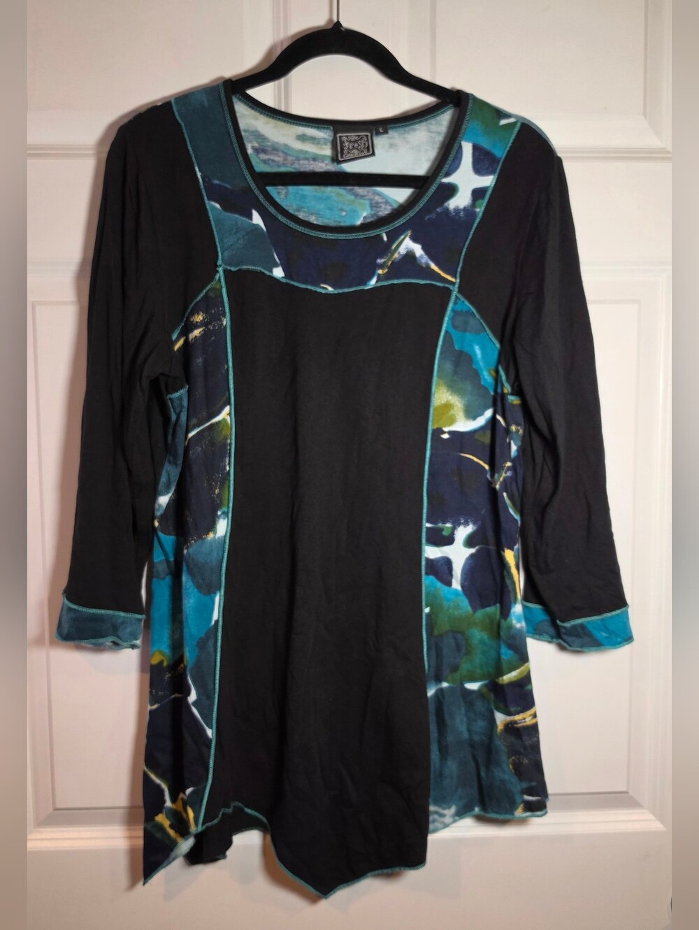 Fresh Groove Boho Floral-Panel Black & Teal Tunic Top L